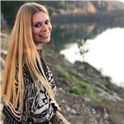 Graduado en magisterio en primaria con especialidad en audición y lenguaje y master en pedagogía terapéutica